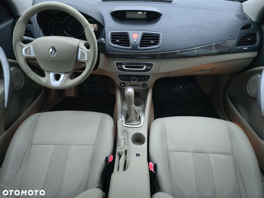 Renault Fluence 1.6 16V Expression Euro5 - 13