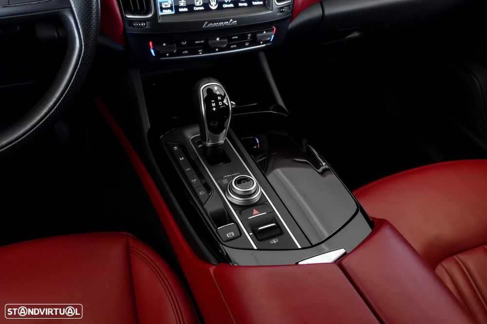 Maserati Levante 3.0 V6 - 11