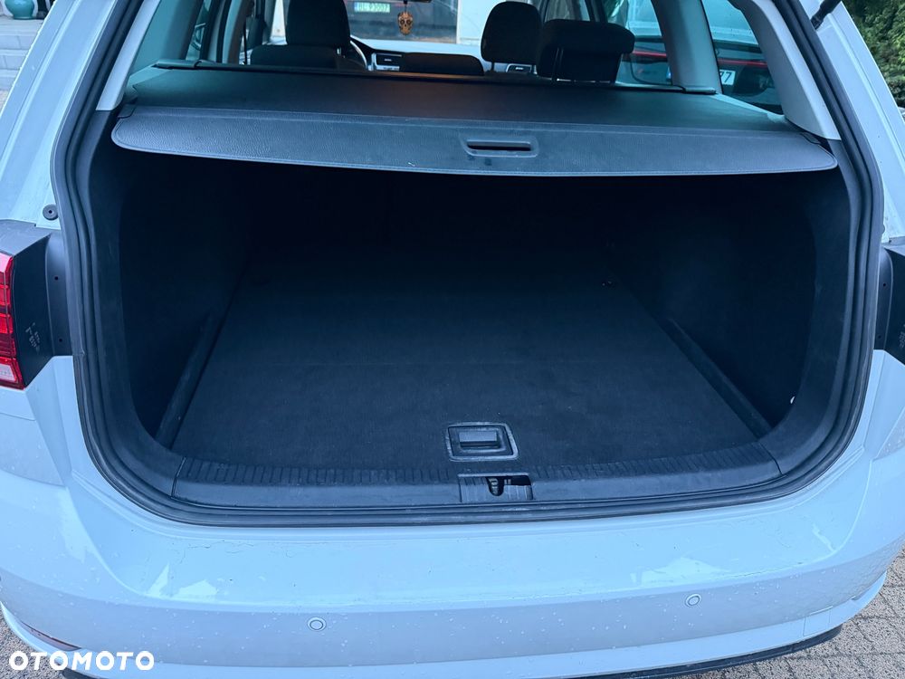Volkswagen Golf - 19