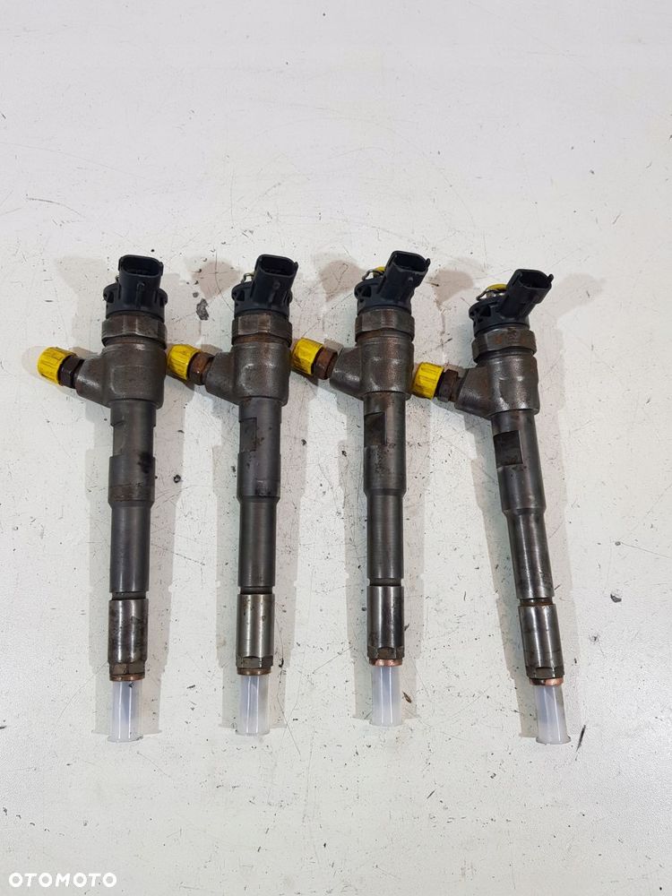 wtryskiwacz bosch 1.5 dci 0445110652 h8201453073 - 1
