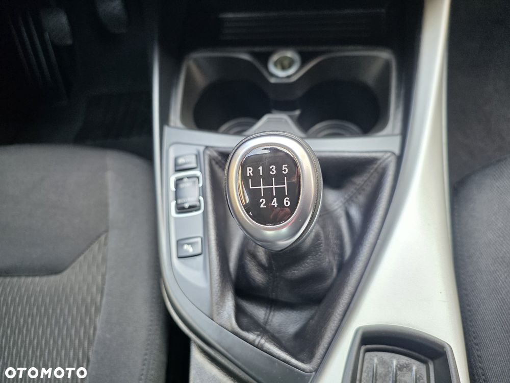 BMW Seria 1 116i - 23