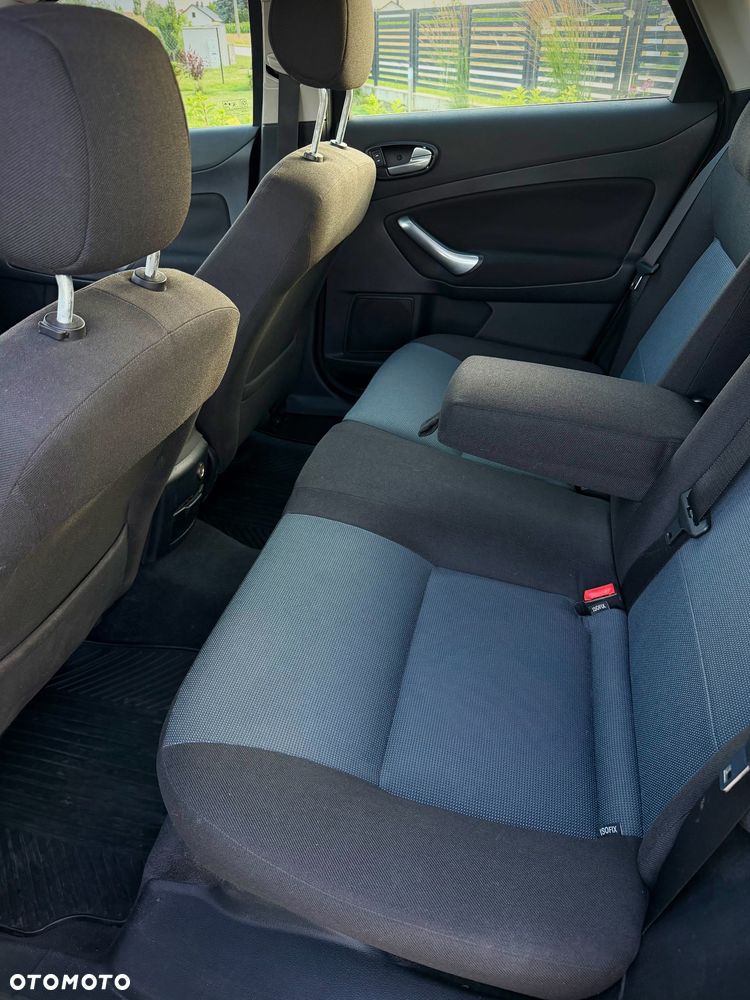 Ford Mondeo 1.8 TDCi Silver X - 9