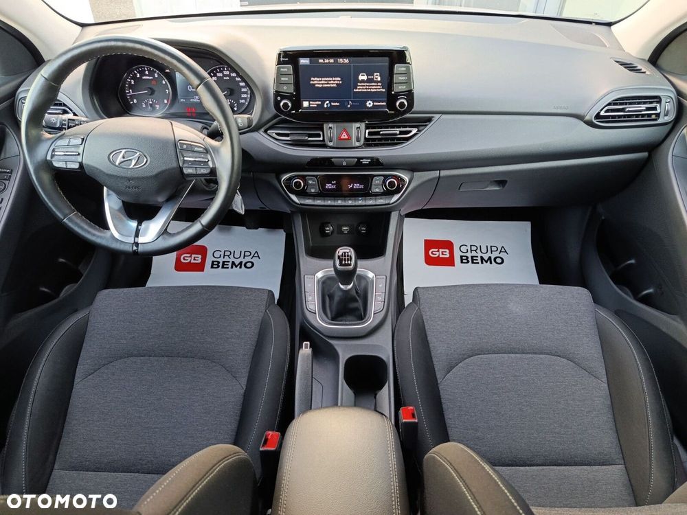 Hyundai i30 1.5 T-GDI 48V Smart - 17