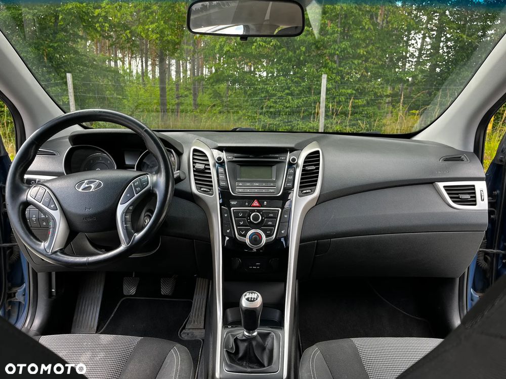 Hyundai i30 1.6 CRDi Comfort - 24