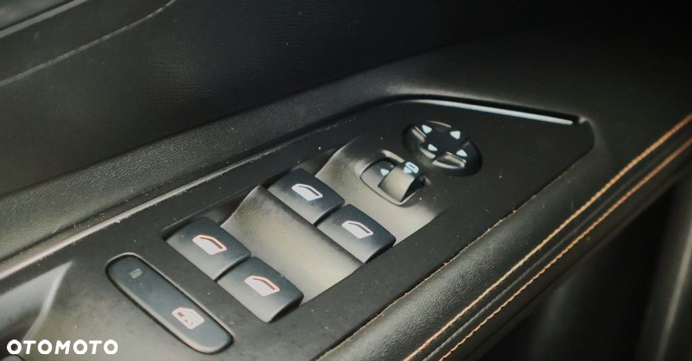 Peugeot 3008 - 25