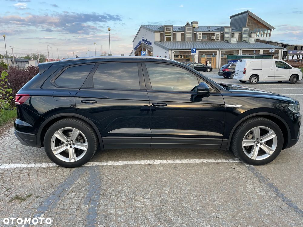 Volkswagen Touareg 3.0 V6 TDI 4Motion DPF Automatik Elegance - 6