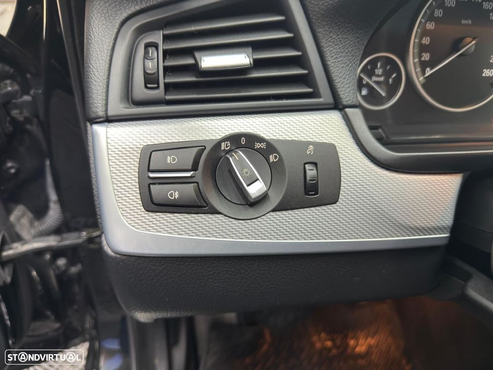 BMW 520 d Pack M - 25