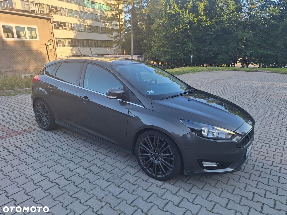 Ford Focus 1.5 EcoBoost Titanium ASS - 1