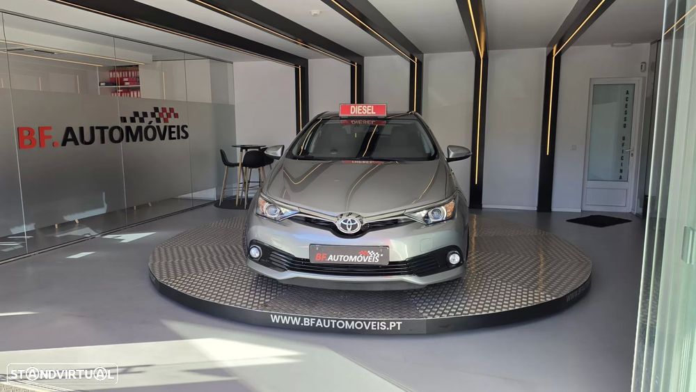 Toyota Auris 1.6 D-4D Exclusive+Navi - 11
