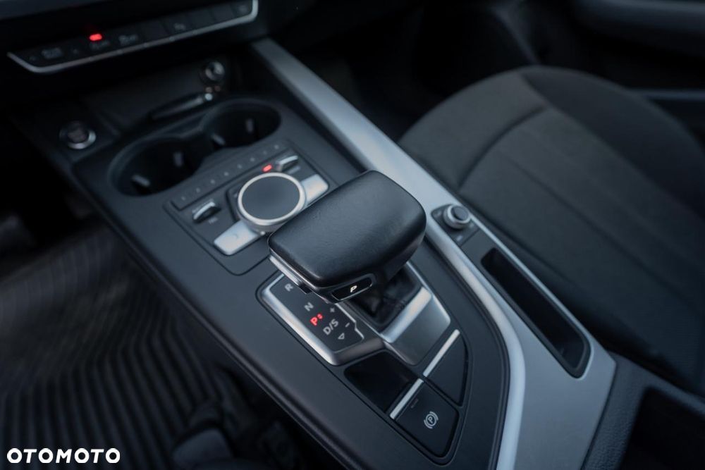 Audi A4 Avant 2.0 TDI S tronic - 31