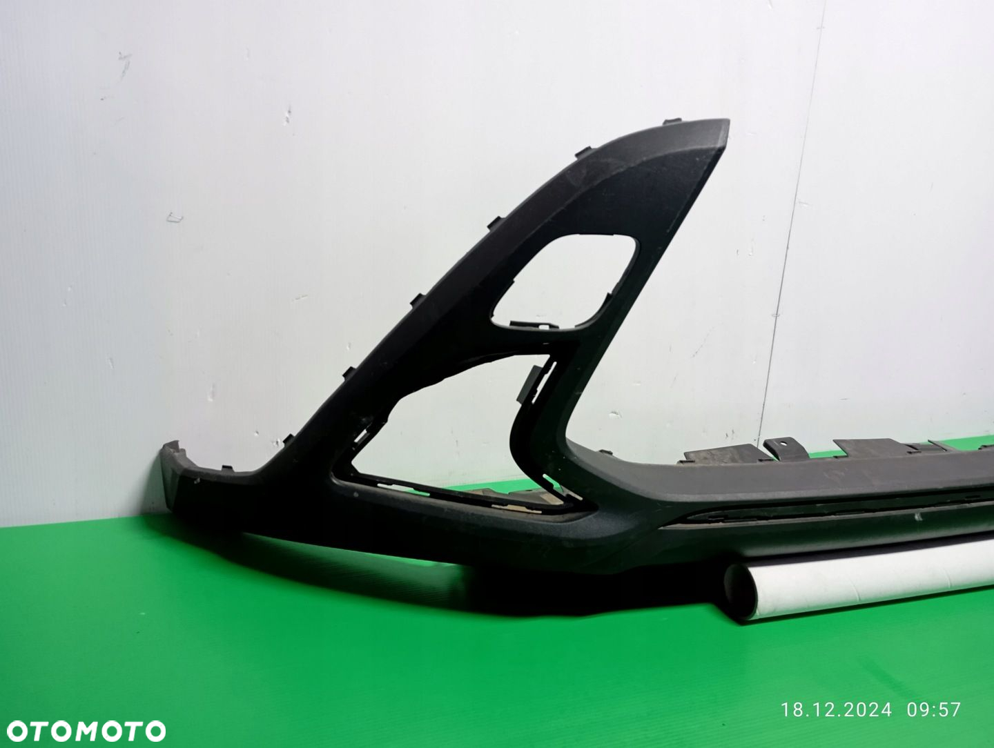 spoiler pod zderzak przedni TOYOTA AYGO X CROSS dokładka przód 52112-YP080 - 2
