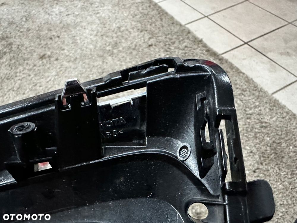 kratka zderzaka halogenu prawa toyota yaris iii 81481-0d360 - 6