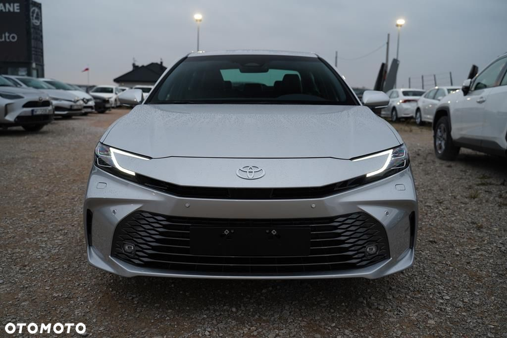 Toyota Camry - 2