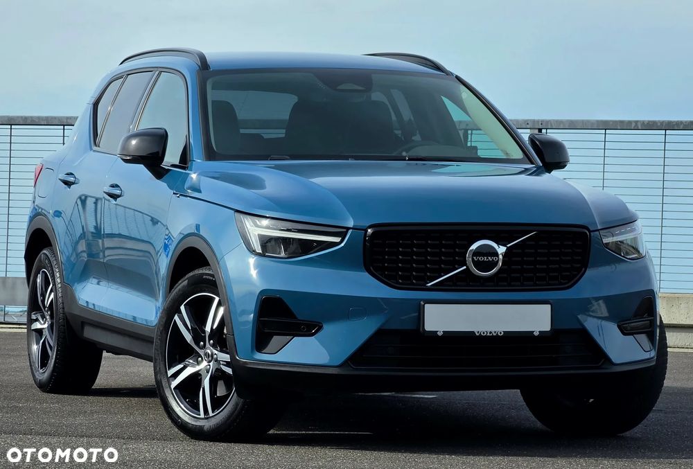 Volvo XC 40 B4 AWD Ultimate Dark - 2