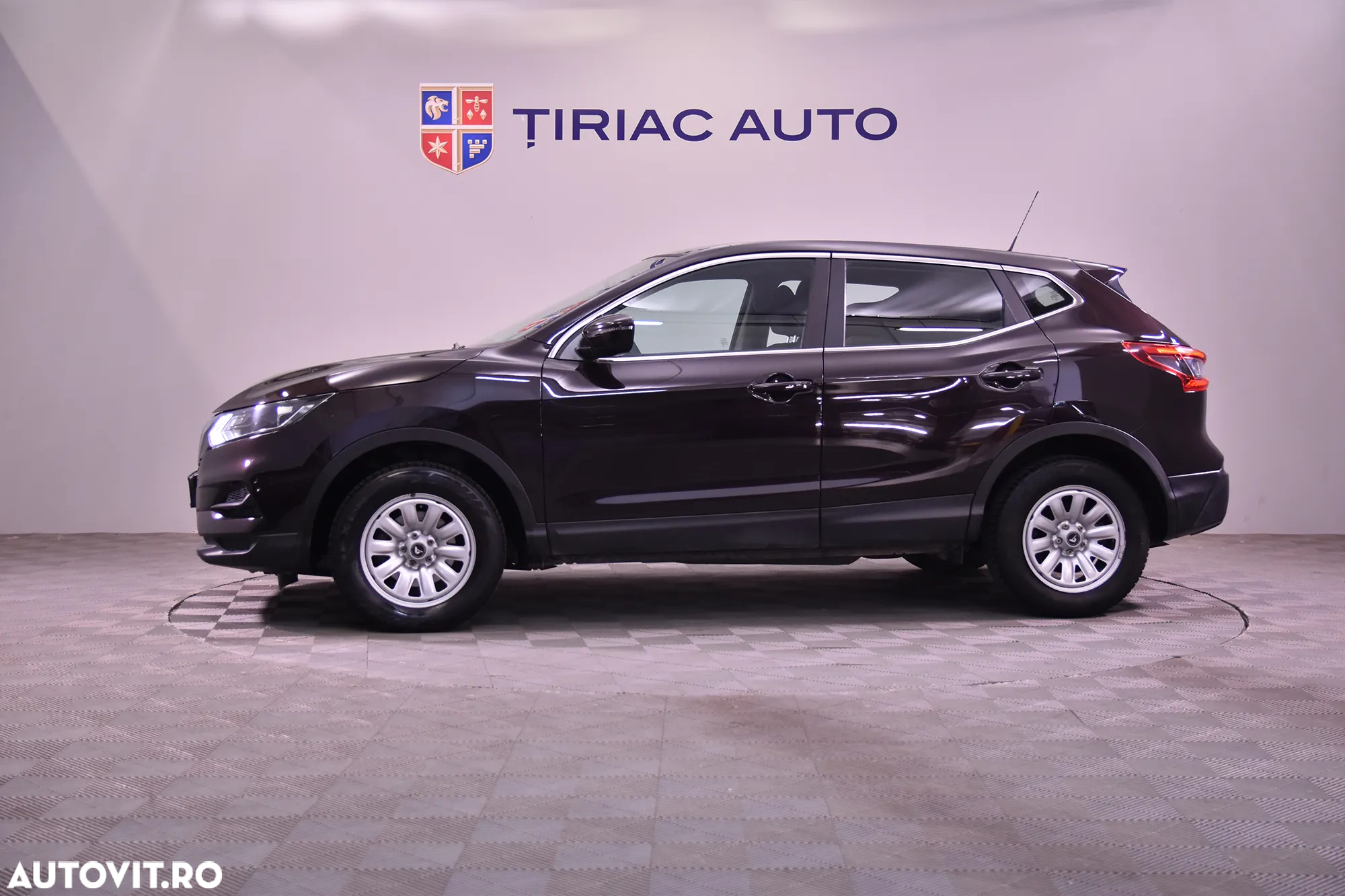 Nissan Qashqai - 2