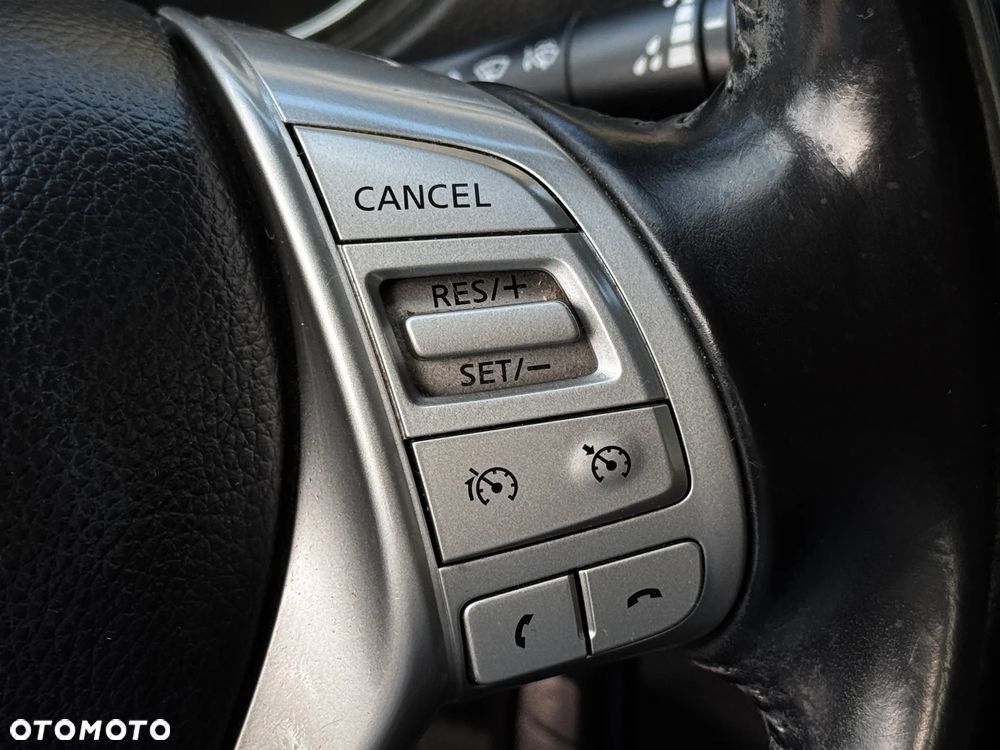 Nissan Qashqai 1.5 dCi N-Connecta - 20