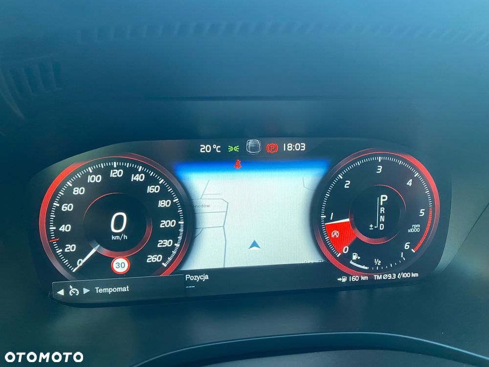 Volvo XC 60 D4 AWD Momentum - 24