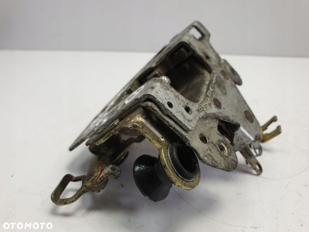 Mercedes C126 W126 COUPE SEC ZAMEK DRZWI PRAWY - 2