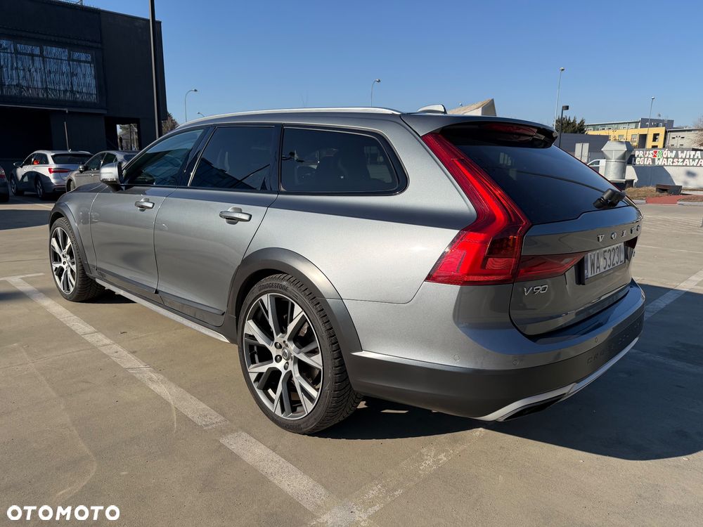 Volvo V90 Cross Country D5 AWD Geartronic Momentum Pro - 6
