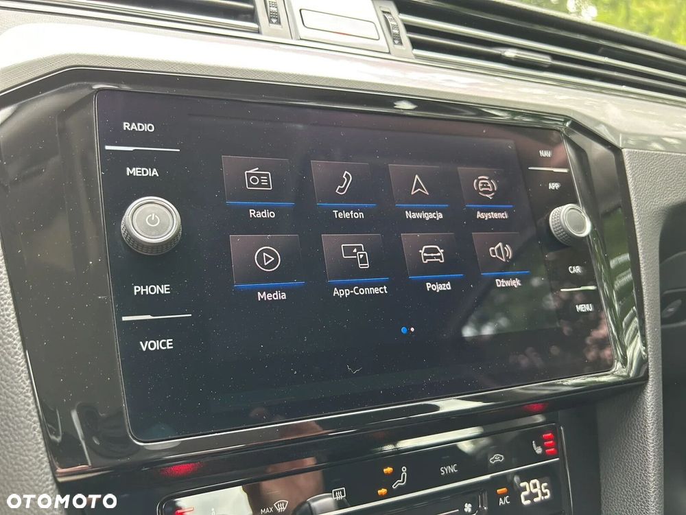 Volkswagen Passat 2.0 TSI Business DSG - 29
