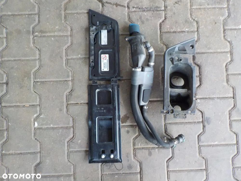 VW T6 KLAPKA WLEWU PALIWA BLACHA ZAŚLEPKA WLEW - 3