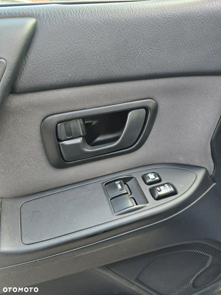 Mitsubishi Pajero - 17