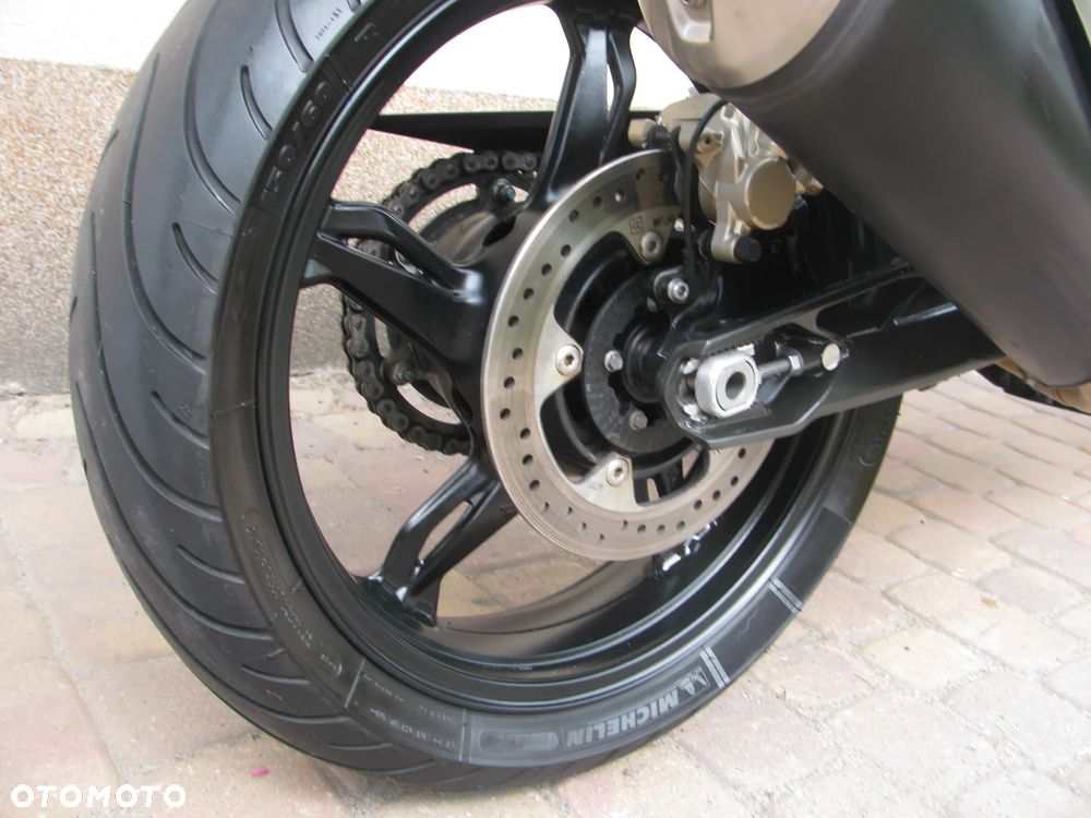 BMW G - 6