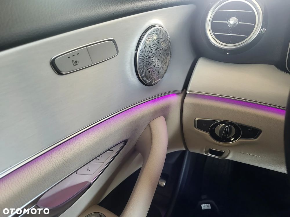Mercedes-Benz Klasa E 220 d Business Edition 9G-TRONIC - 22