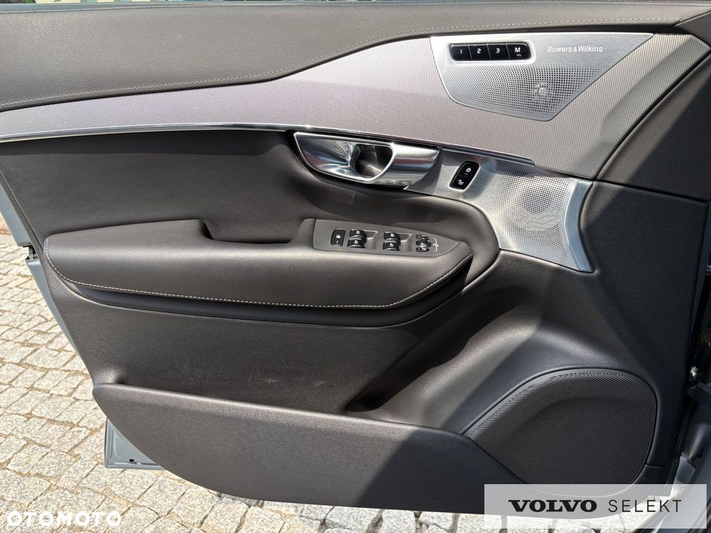 Volvo XC 90 - 21