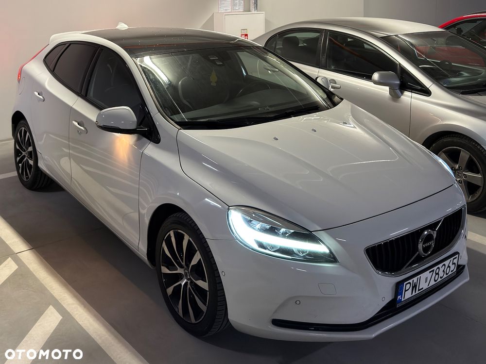 Volvo V40 T3 Geartronic RDesign - 18