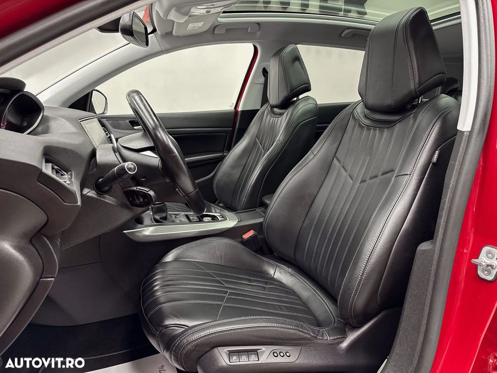 Peugeot 308 ver-1-2l-puretech-130-s-s-eat8-allure - 6