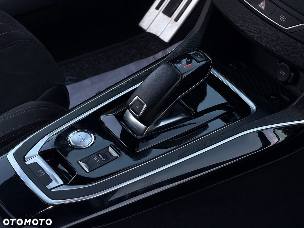 Peugeot 308 BlueHDi FAP 180 EAT8 Stop & Start GT - 23