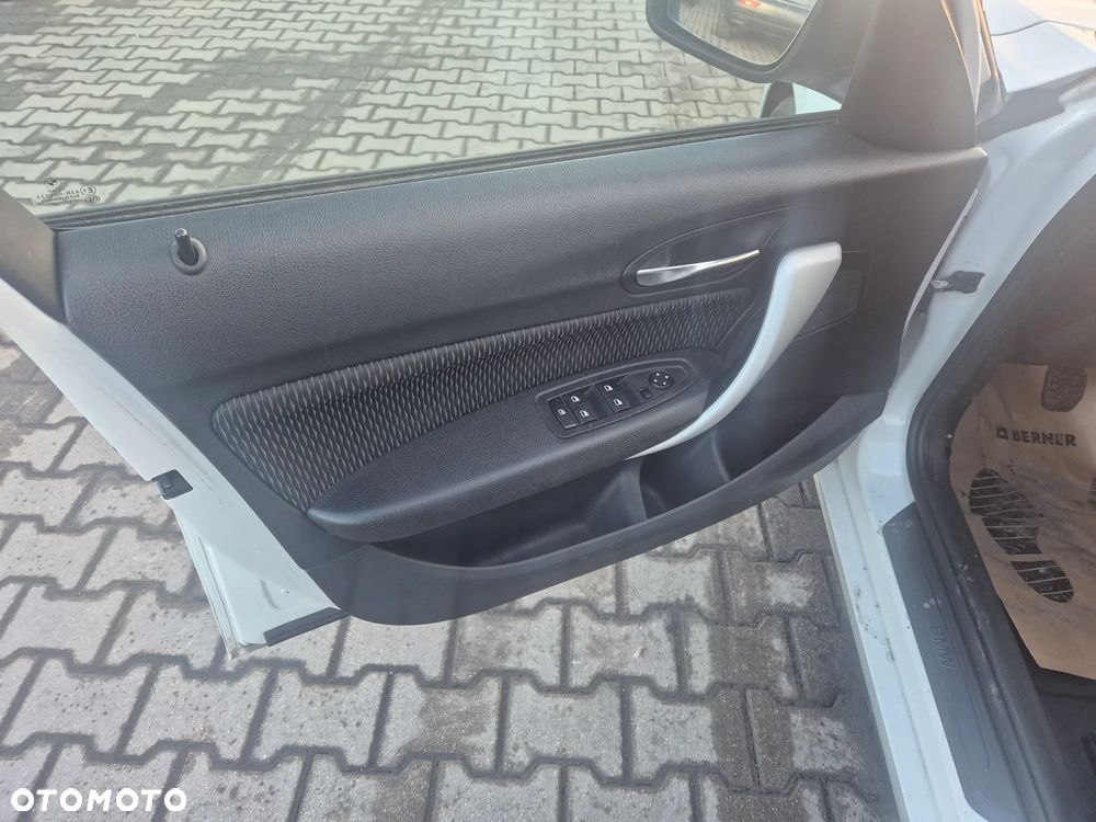 BMW Seria 1 118d DPF Edition Lifestyle - 13