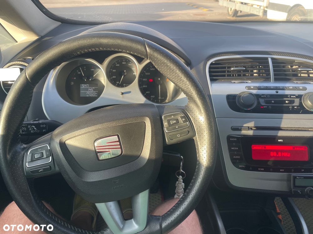 Seat Altea XL XL1.6 Reference - 33