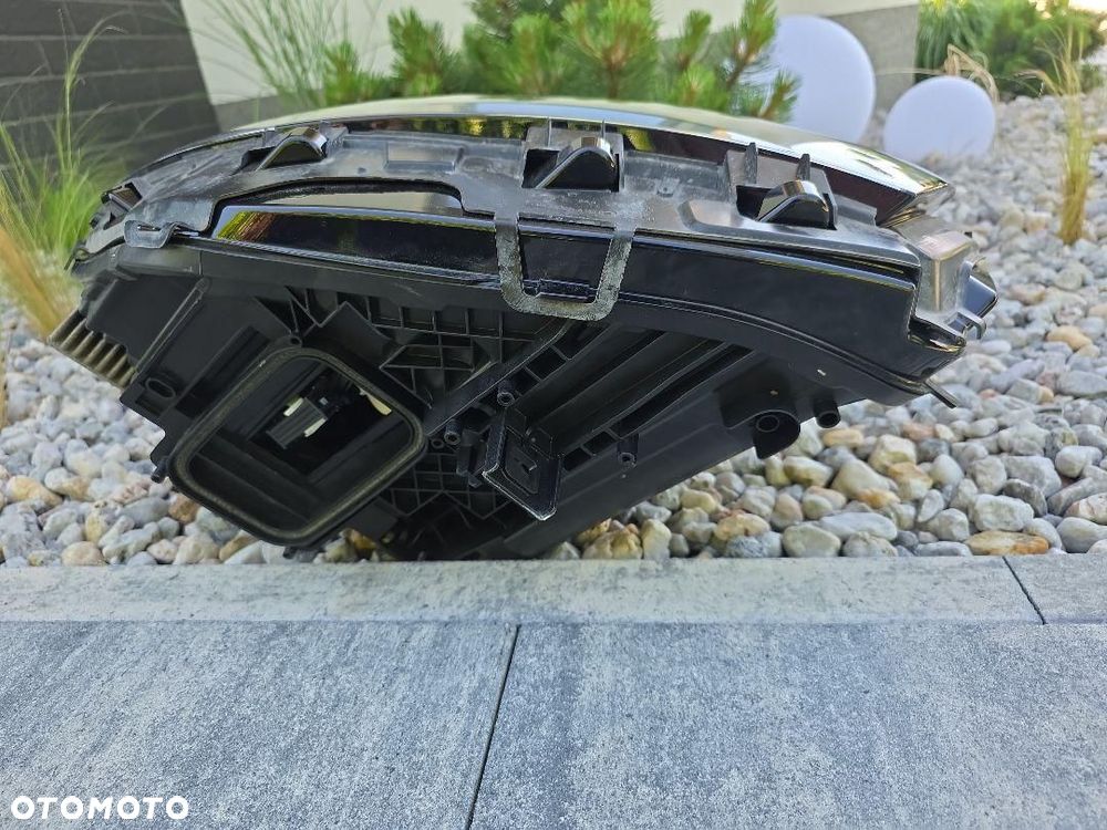 MERCEDES EQA EQB 243 Lampa prawa przód Full Led Performance A2439069000KZ - 9