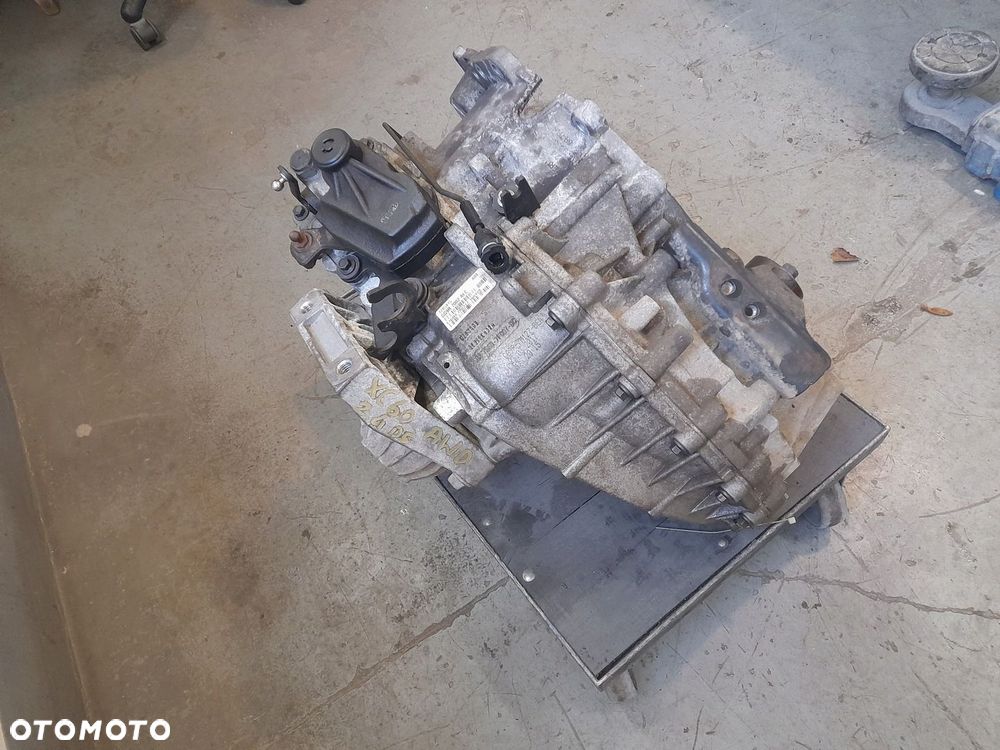 SKRZYNIA BIEGÓW MANUALNA GG9R7002AEC VOLVO XC60 AWD 2017R - 4