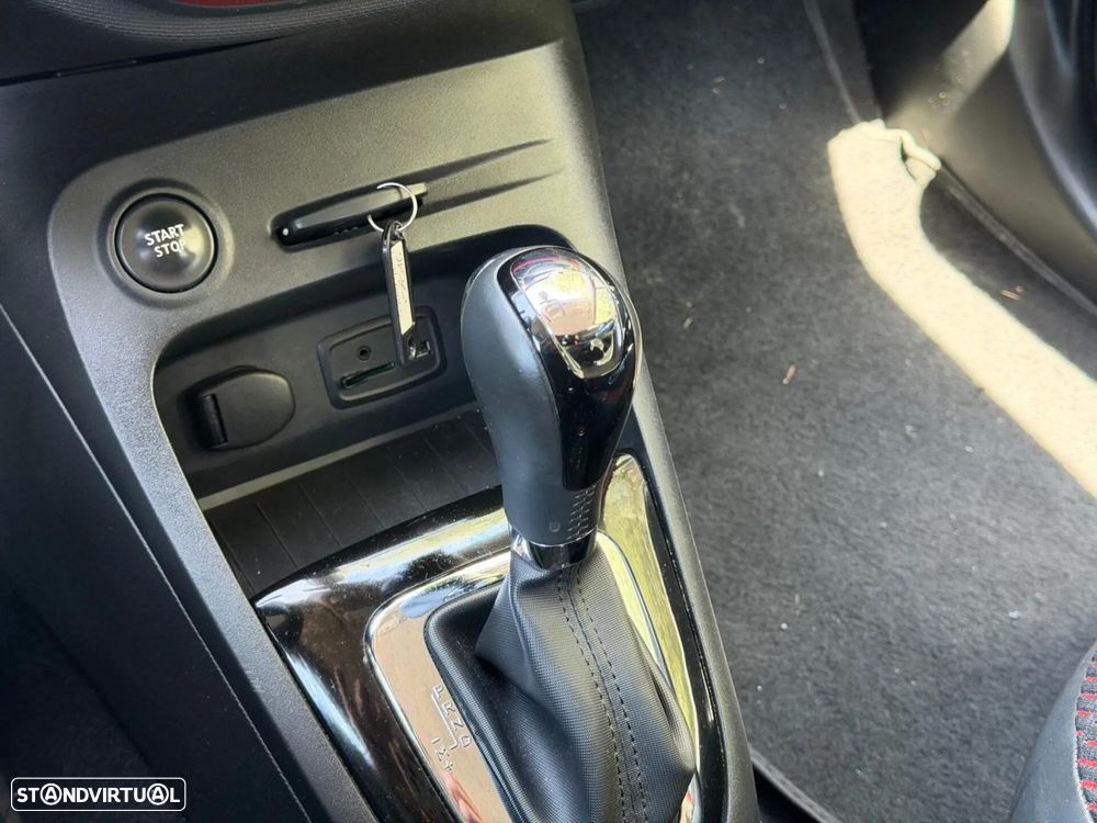 Renault Captur TCe 120 EDC Helly Hansen - 22