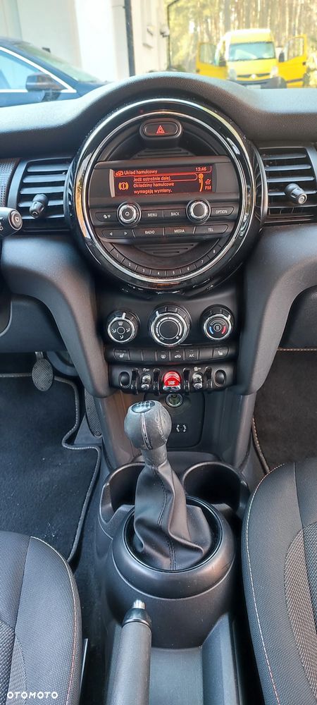 MINI Cooper Standard - 36