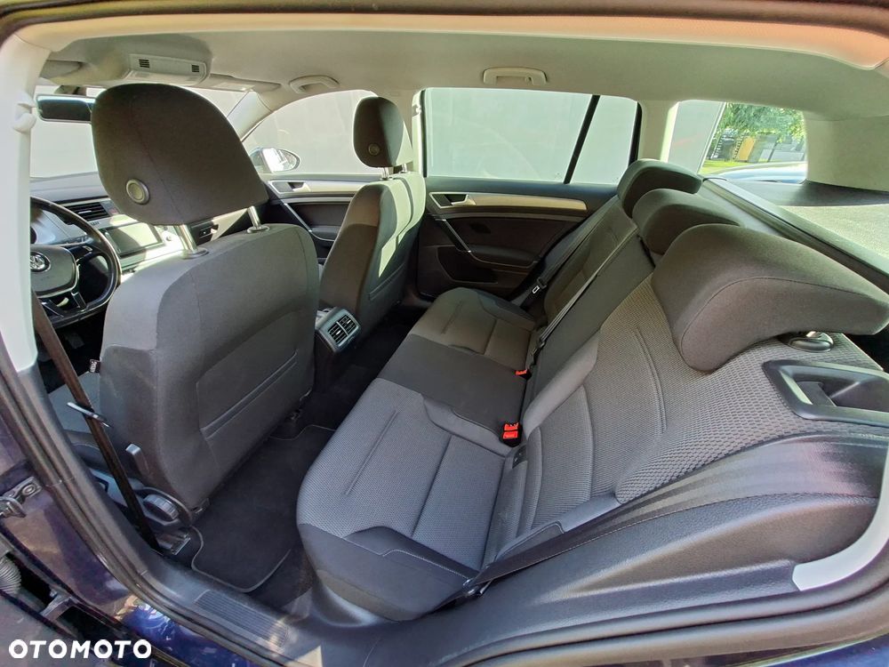Volkswagen Golf 1.6 TDI Comfortline - 14