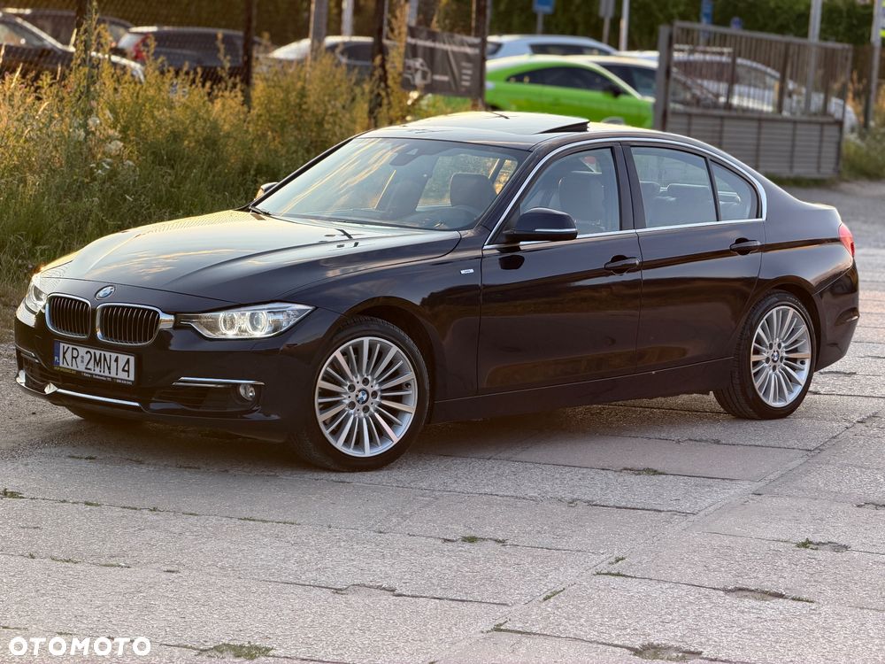 BMW Seria 3 328i Luxury Line - 9