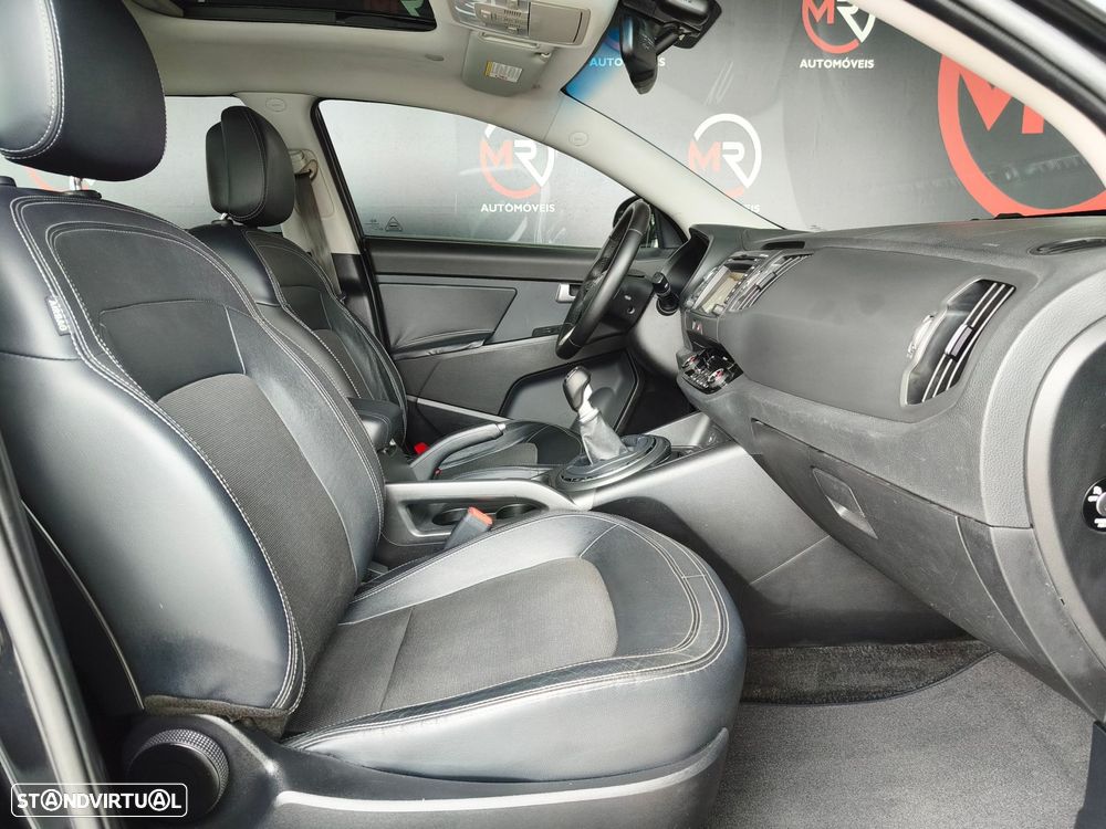 Kia Sportage 1.7 CRDi ISG LX - 38