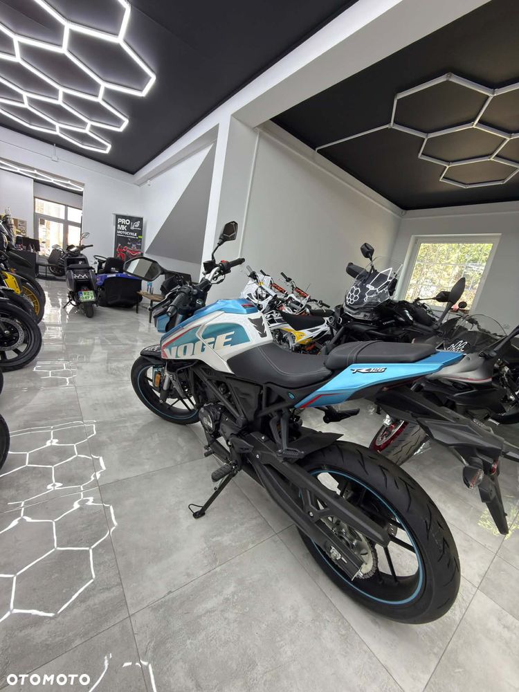 VOGE R125 - 15