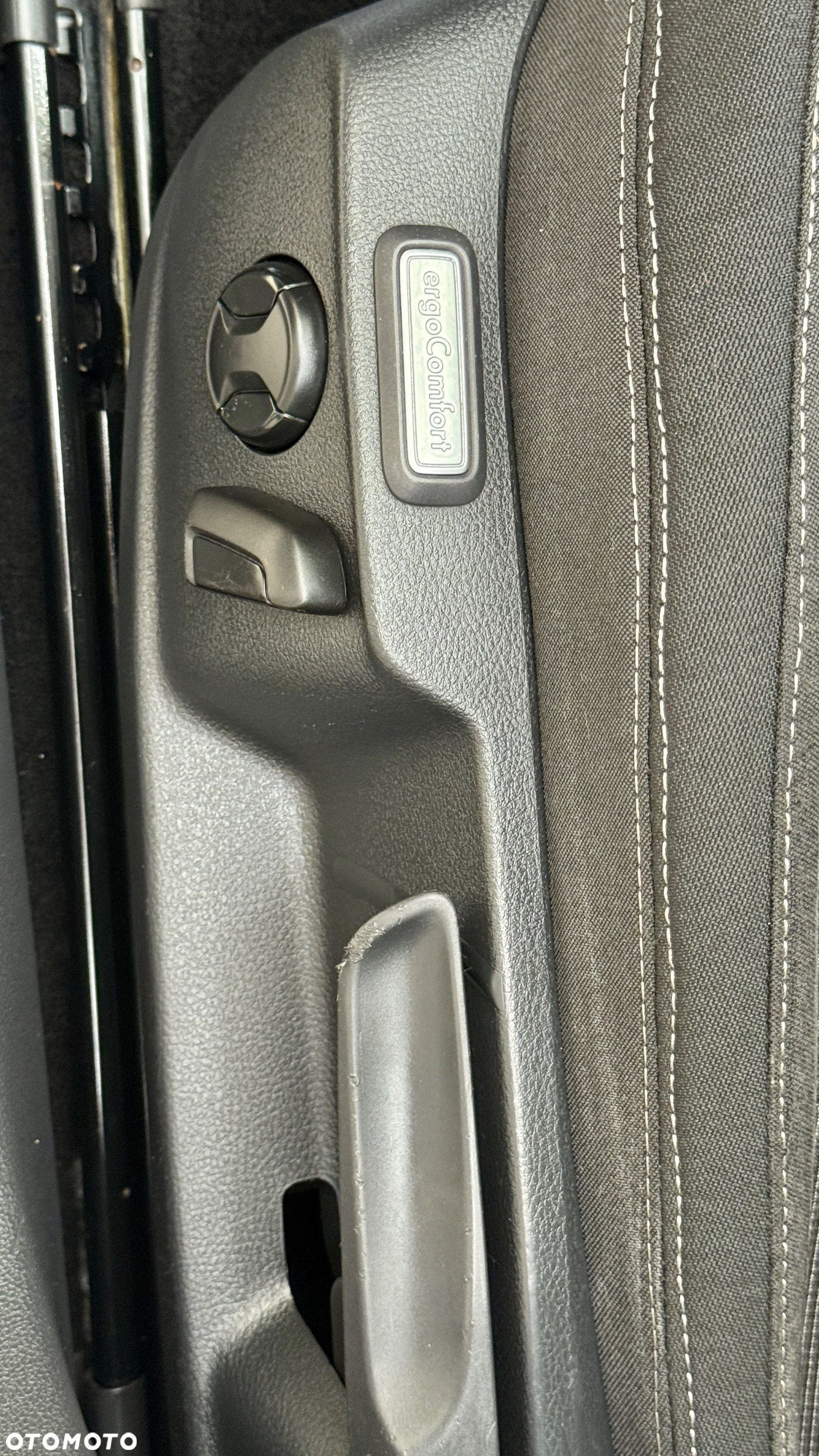 Volkswagen Passat Variant 1.6 TDI SCR DSG Comfortline - 17