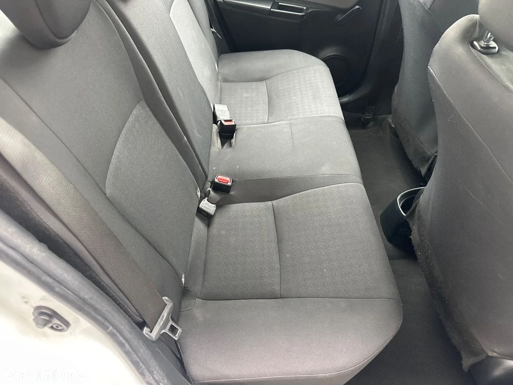 Toyota Yaris 1.5 Active - 25