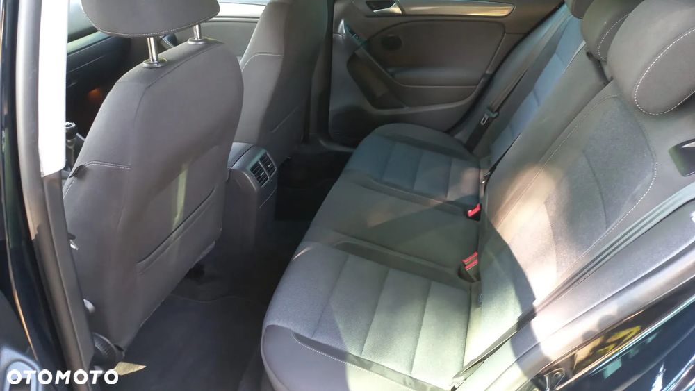 Volkswagen Golf 1.6 TDI DPF BlueMotion Technology Style - 13