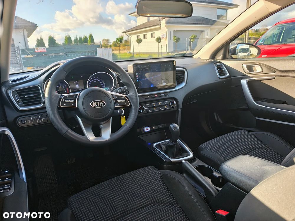 Kia Ceed 1.0 T-GDI S - 10