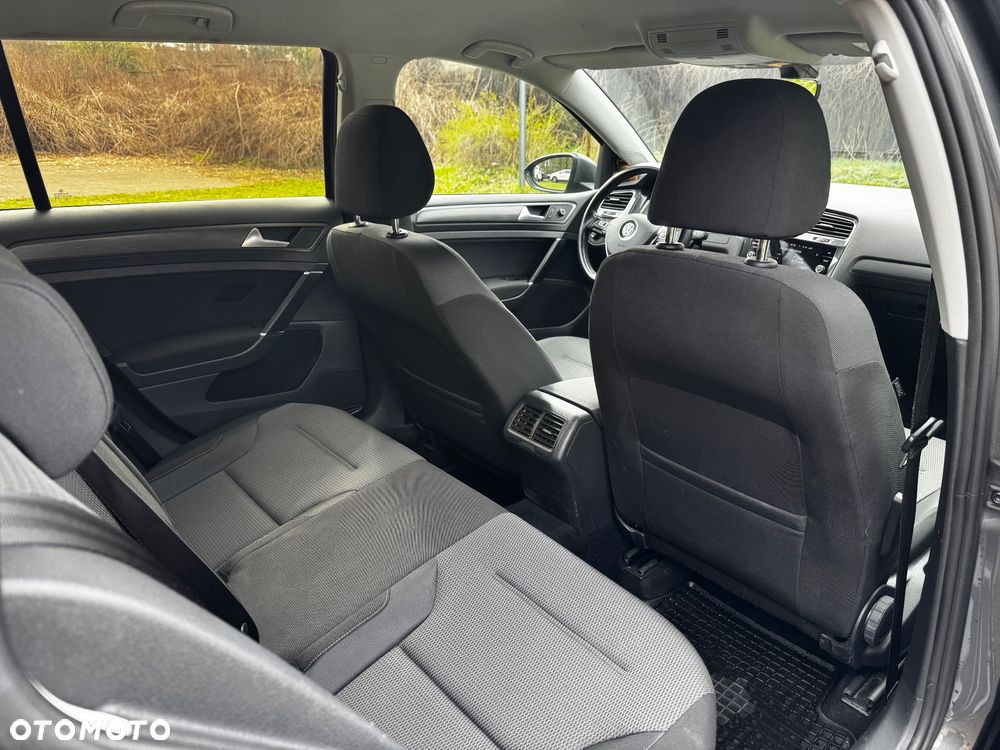 Volkswagen Golf 1.6 TDI BMT Comfortline - 14