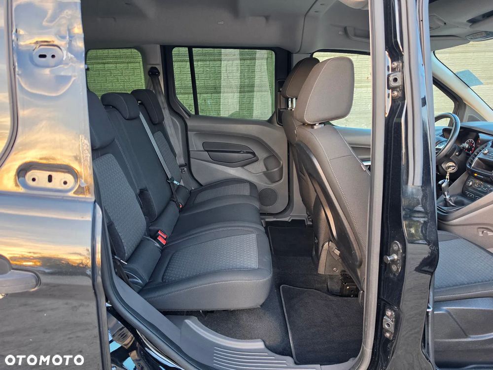 Ford Tourneo Connect - 21
