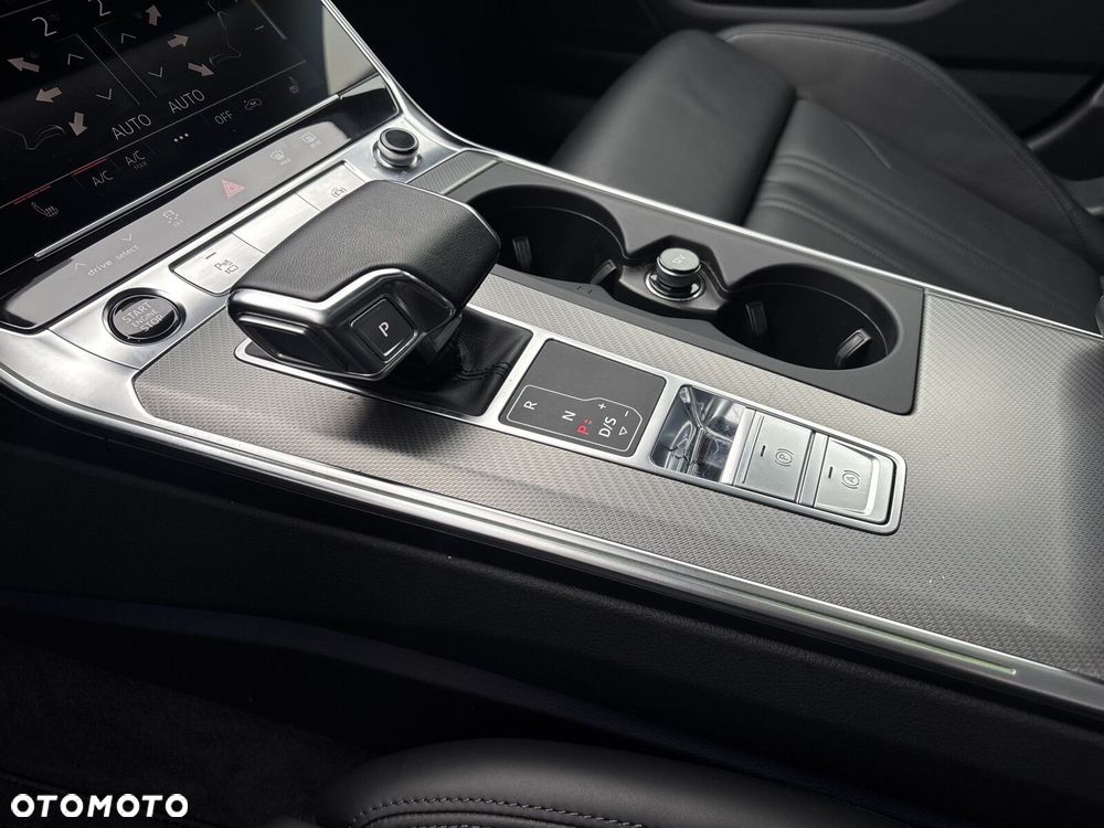 Audi A6 Avant - 17