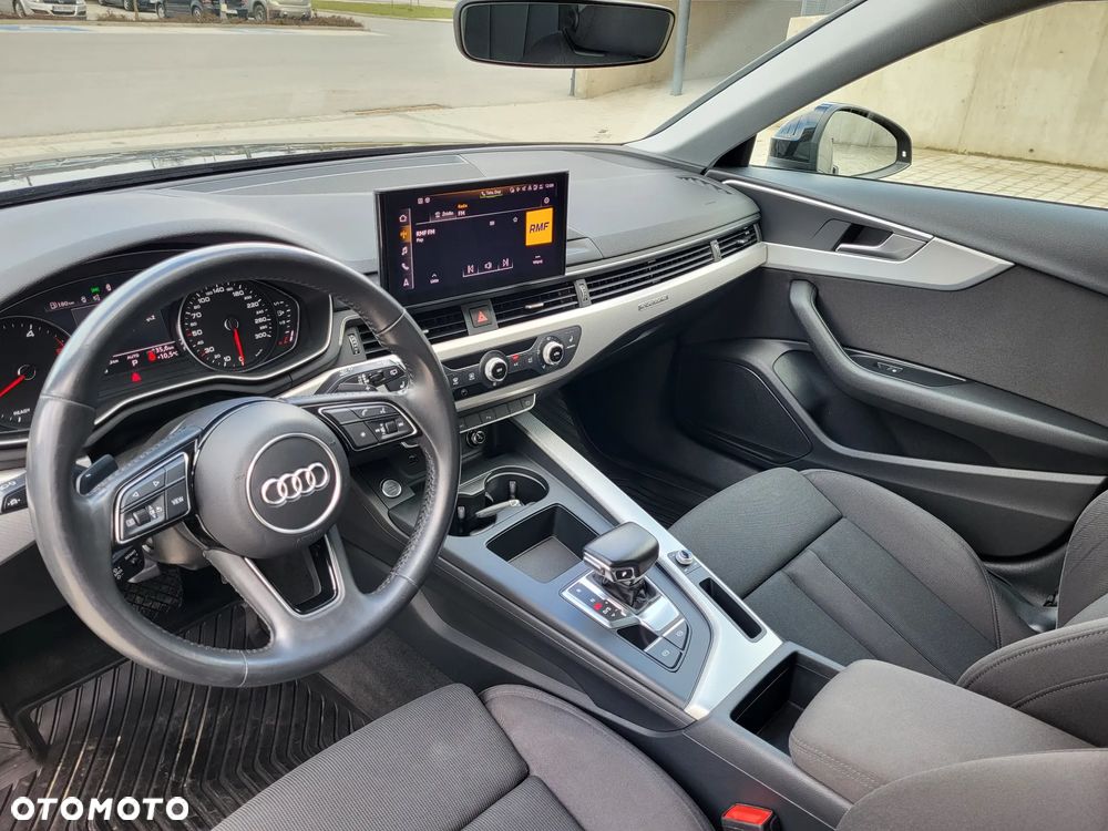 Audi A4 Avant 40 TDI quattro S tronic - 26